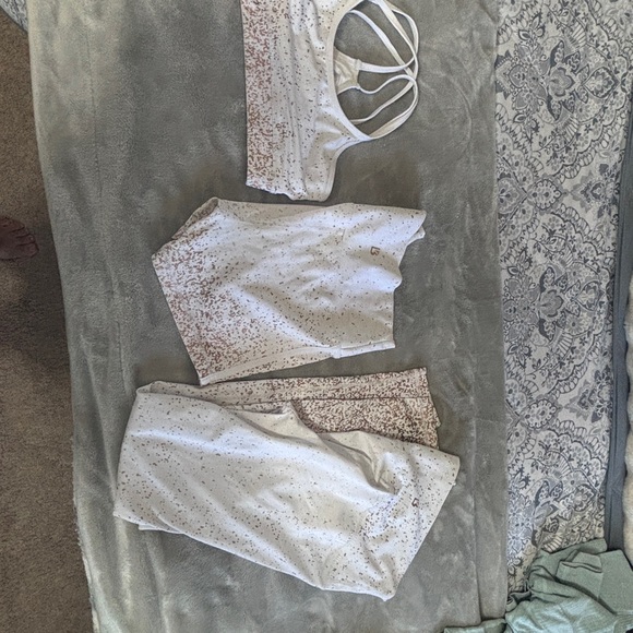 Buffbunny Collection Other - BuffBunny White and Pink Activewear Set